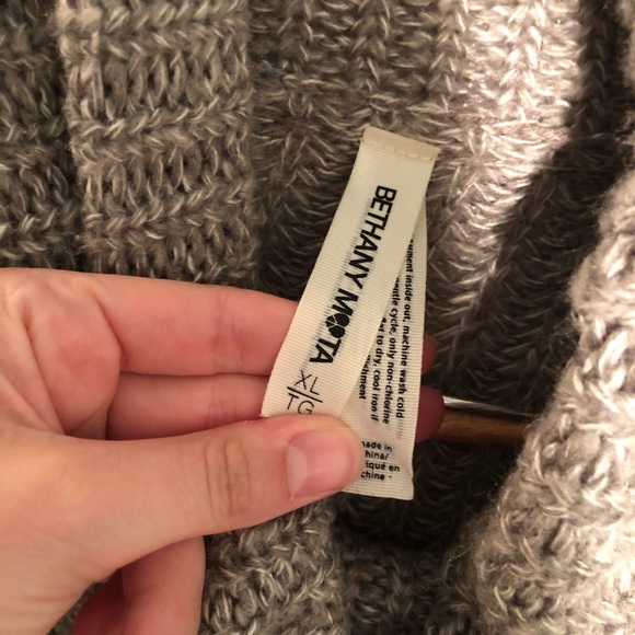 Grey turtleneck sweater - Picture 3 of 4